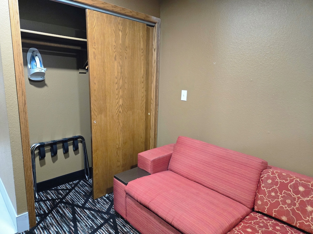 town house extended stay hotel downtown