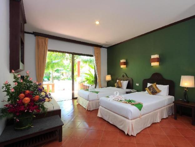 fanari khaolak resort courtyard zone