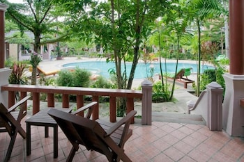 fanari khaolak resort courtyard zone