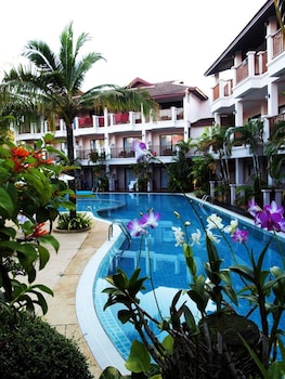 fanari khaolak resort courtyard zone