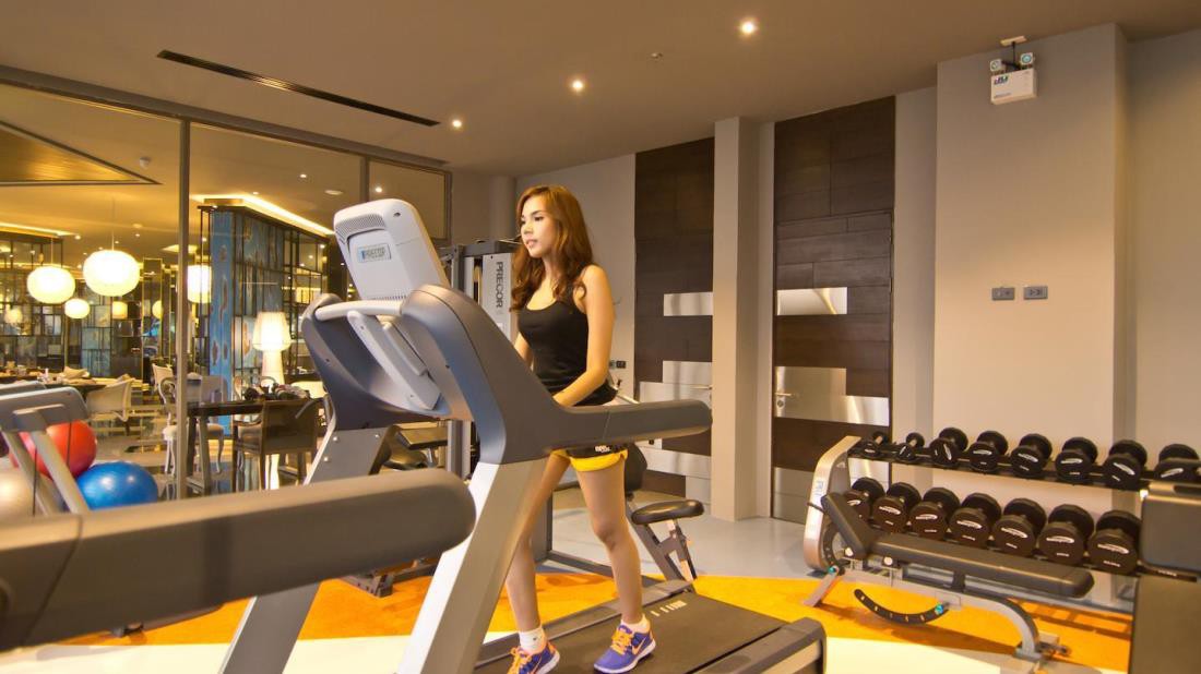 le coral beach resort and cafe