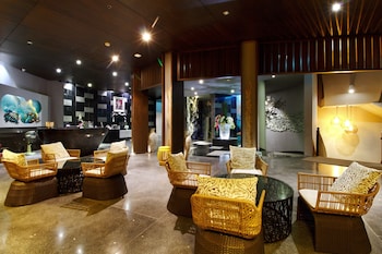 le coral beach resort and cafe