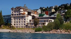 cacique inacayal lake and spa hotel