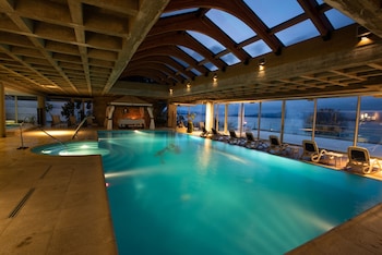 cacique inacayal lake and spa hotel