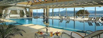 cacique inacayal lake and spa hotel