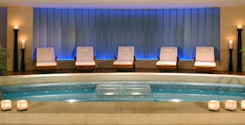 cacique inacayal lake and spa hotel