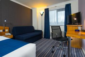 holiday inn express manchester east by ihg