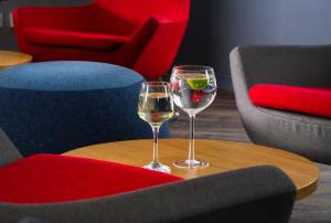 holiday inn express manchester east by ihg