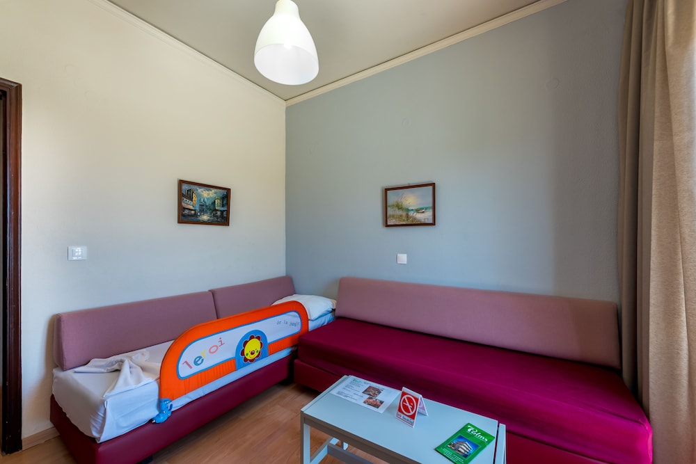 7 palms hotel apartments