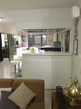 7 Palms Hotel Apartments,Rhodes Town>>Rhodes,2 star