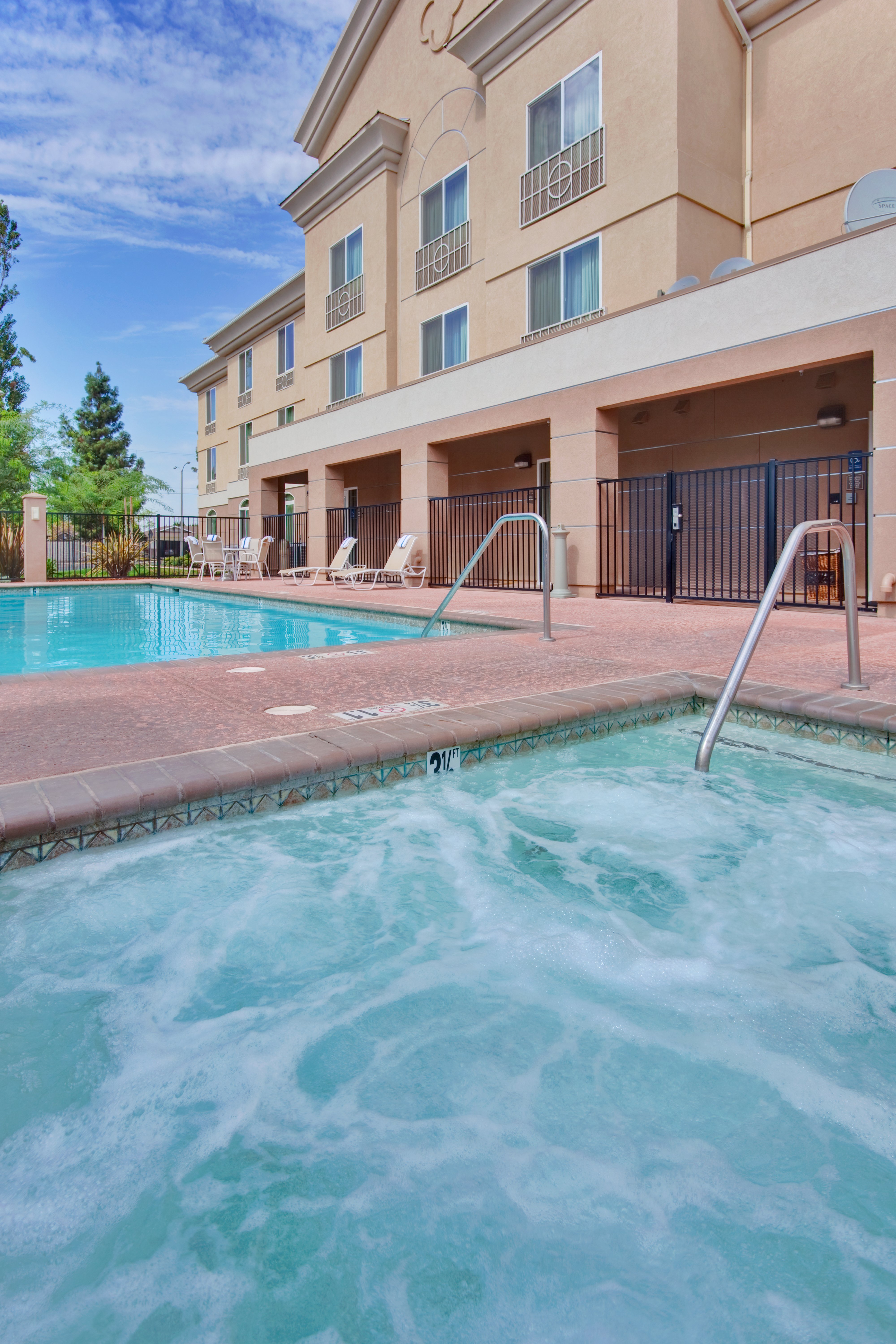 holiday inn ex ste porterville by ihg