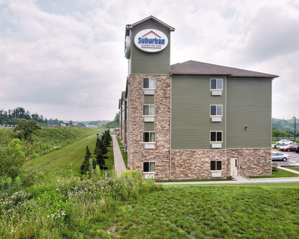 Suburban Studios Triadelphia - Wheeling At The Highlands,In The City Center,2 star