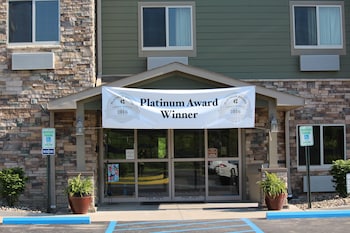 suburban studios triadelphia wheeling at the highlands