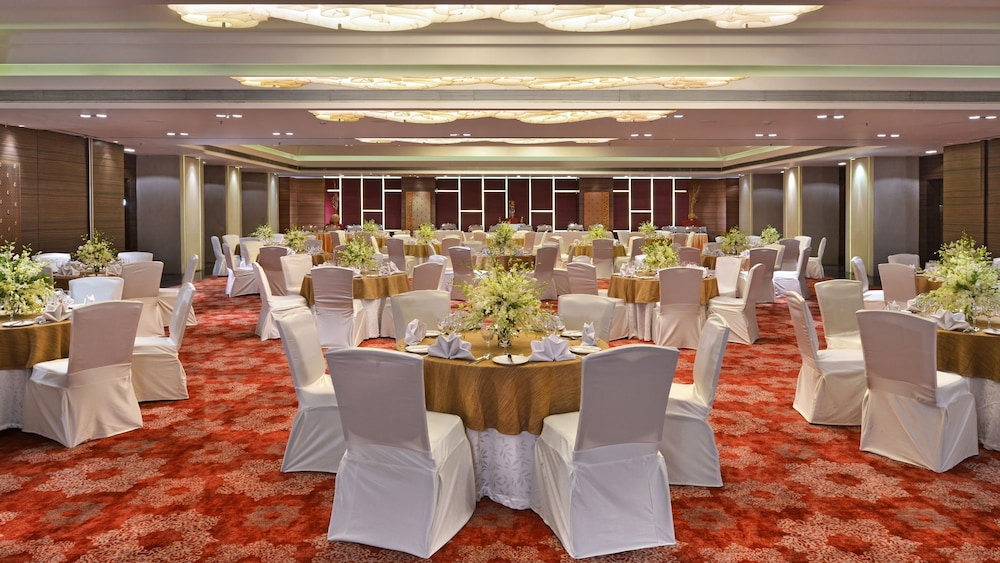 holiday inn chandigarh panchkula