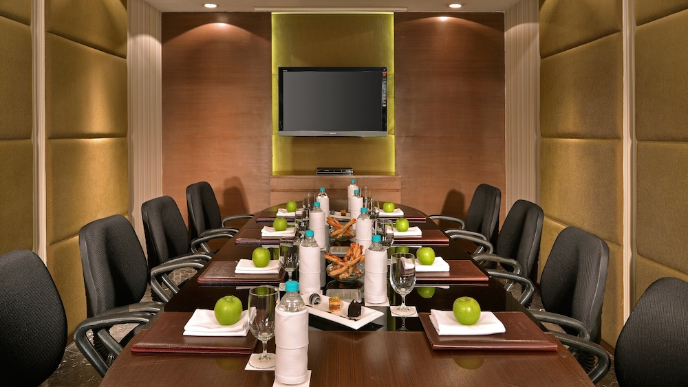 holiday inn chandigarh panchkula