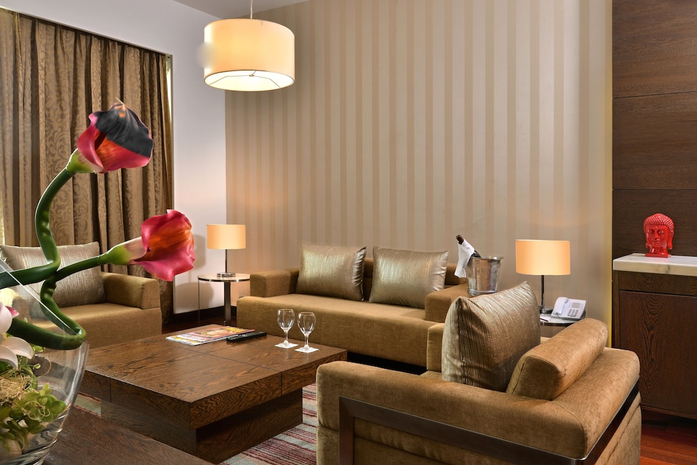 holiday inn chandigarh panchkula