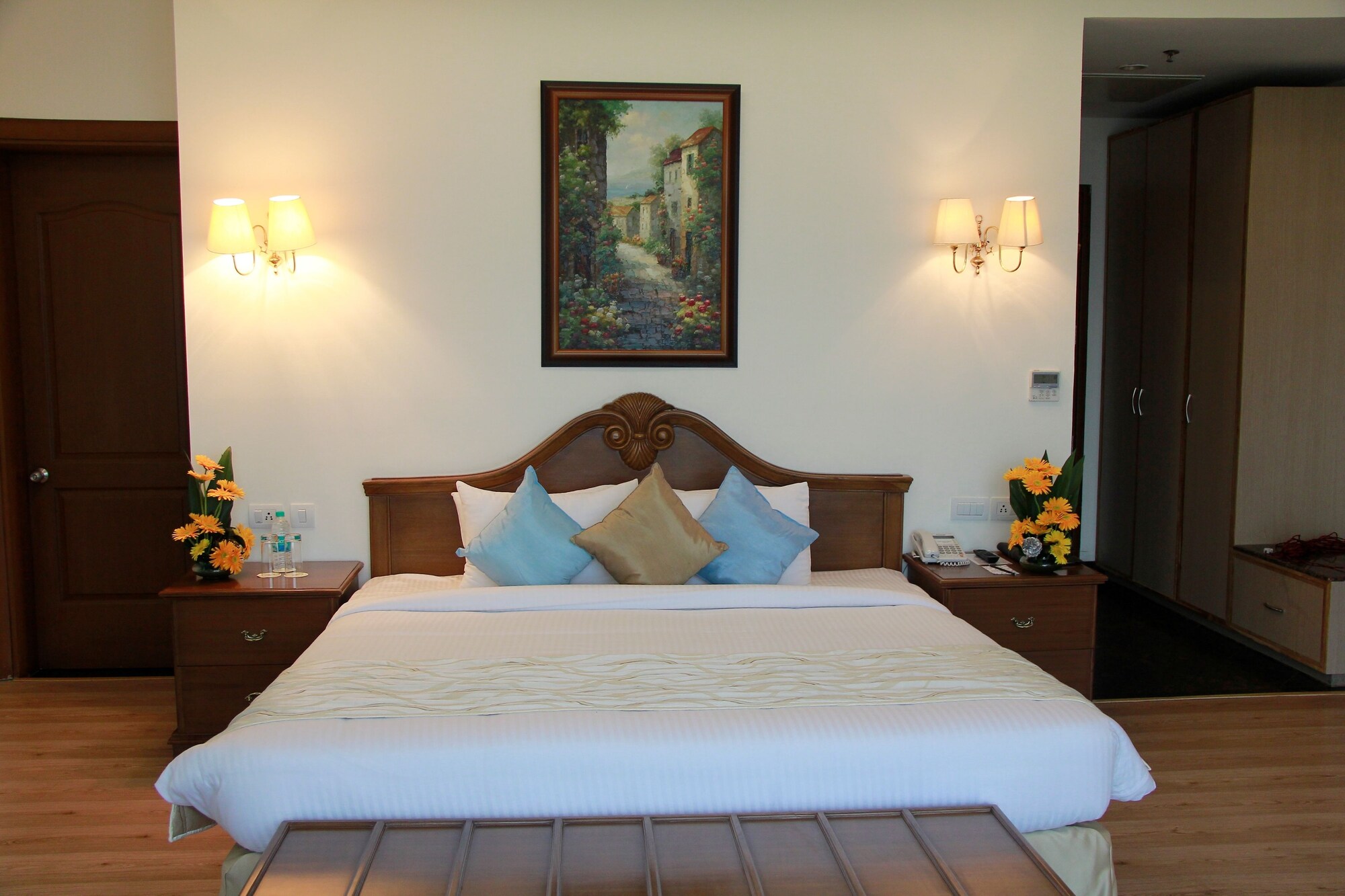 The Bella Vista Hotel,Panchkula,3 star