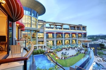 The Bella Vista Hotel,Panchkula,3 star