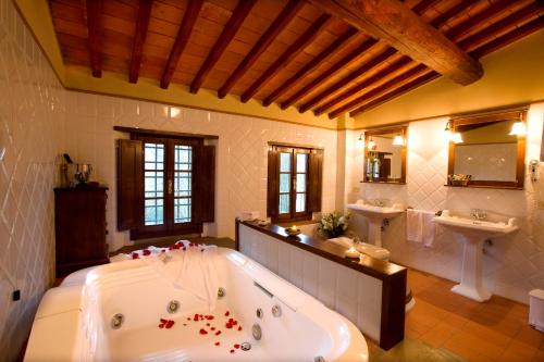 monsignor della casa country resort and spa