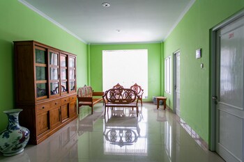reddoorz near universitas muhammadiyah yogyakarta