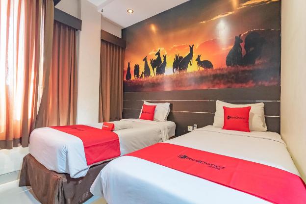 reddoorz near stadion sanaman mantikei