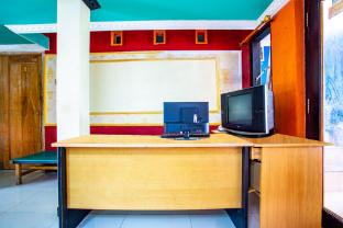 spot on 2473 buana jaya guest house