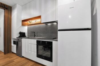 snowstream riverside apartments unit 1