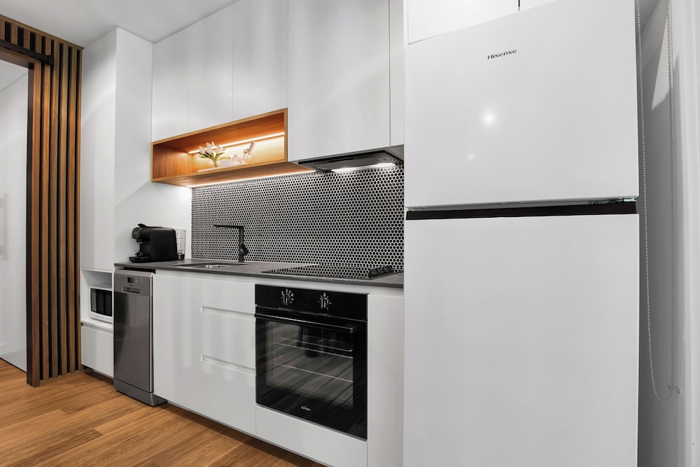 snowstream riverside apartments unit 1