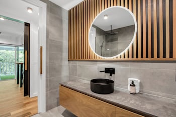 snowstream riverside apartments unit 1