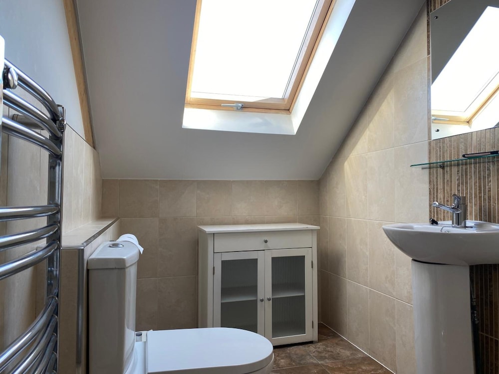 number one hundred bandb