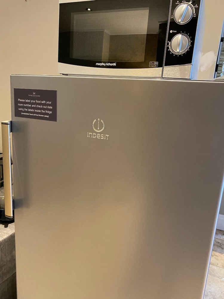 number one hundred bandb