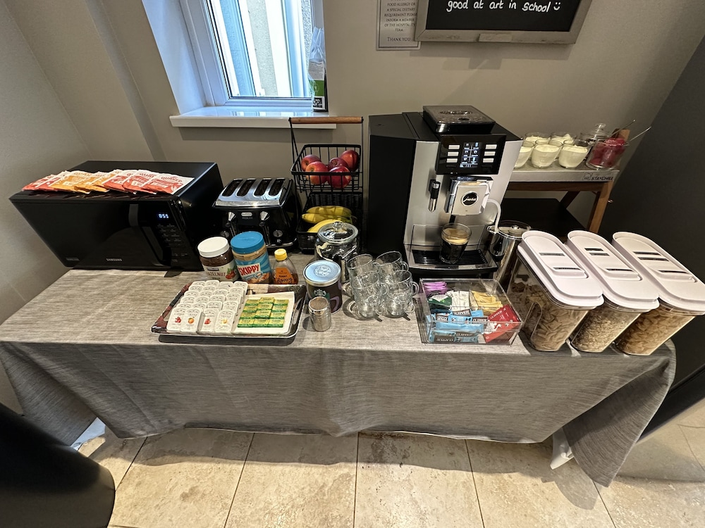 number one hundred bandb