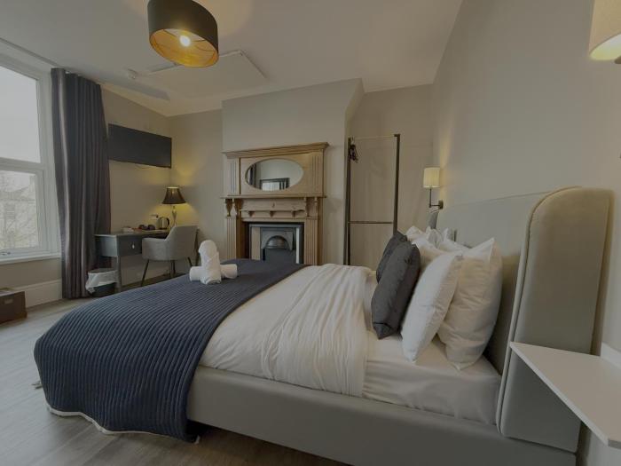 number one hundred bandb