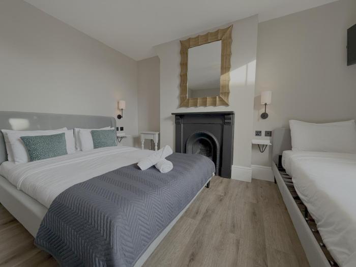 number one hundred bandb