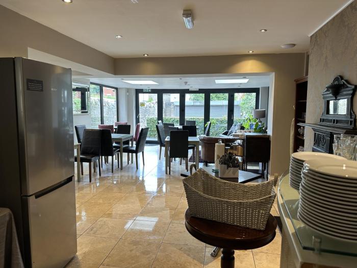 number one hundred bandb