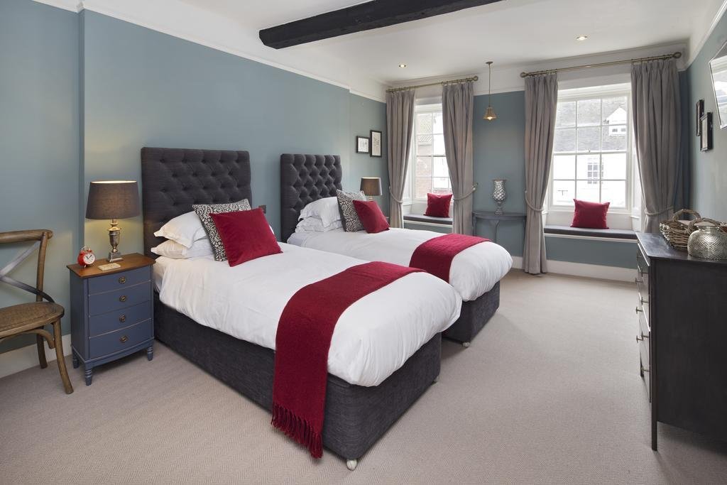 The George Townhouse,Gloucestershire>>Cotswolds,3 star