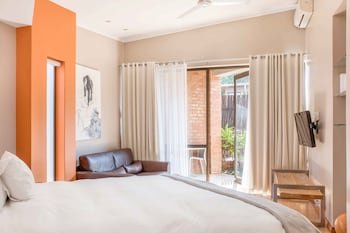 Alpine Attitude Boutique Hotel & Conference Venue,In Pretoria (Menlo Park),4 star