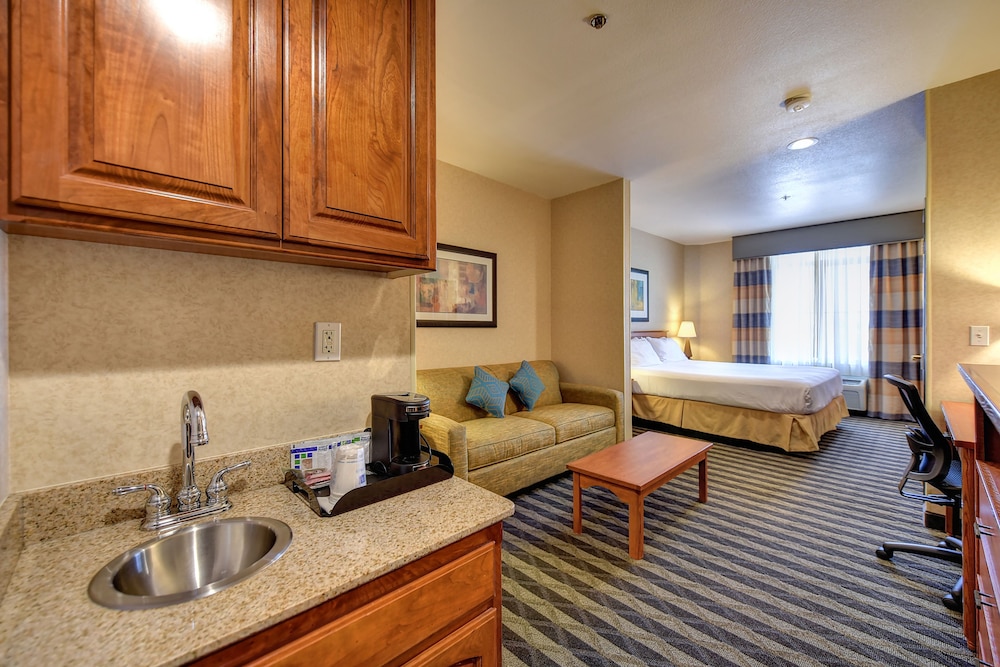 holiday inn express hotel and suites manteca by ihg