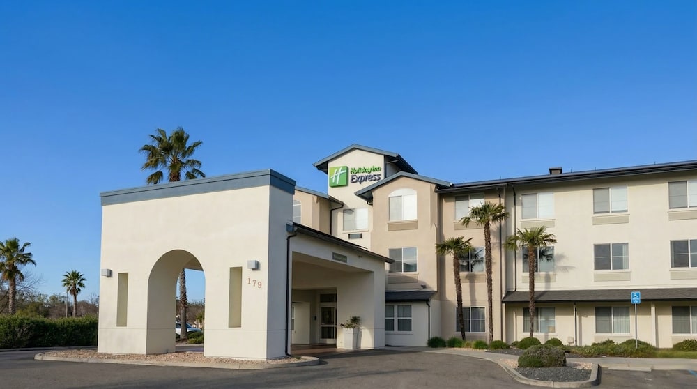 holiday inn express hotel and suites manteca by ihg