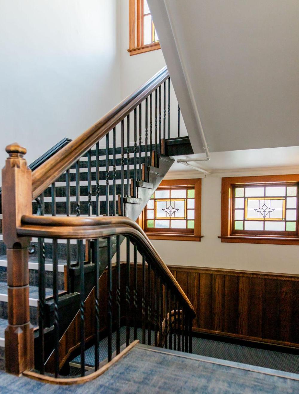 the cambridge hotel and backpackers