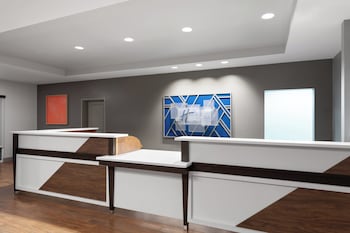 Holiday Inn Express & Suites Huntsville West - Research Park,Madison>>Huntsville,3 star