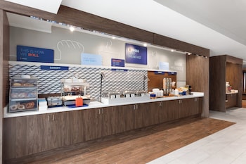 holiday inn express and suites huntsville west research park