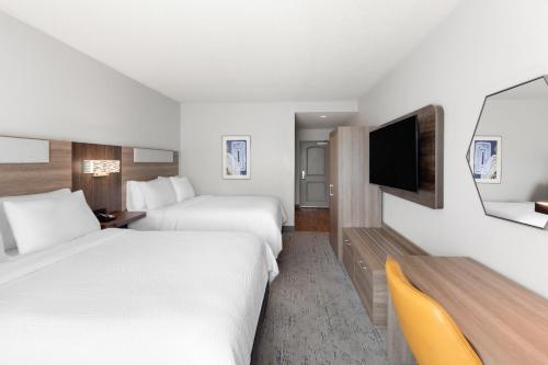 holiday inn express and suites huntsville west research park