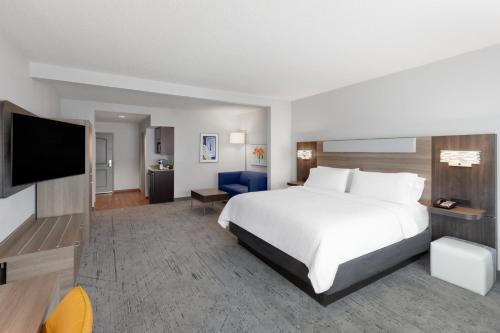 holiday inn express and suites huntsville west research park