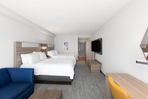 holiday inn express and suites huntsville west research park
