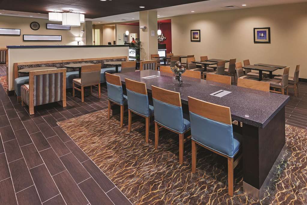 la quinta inn suites wichita falls msu area