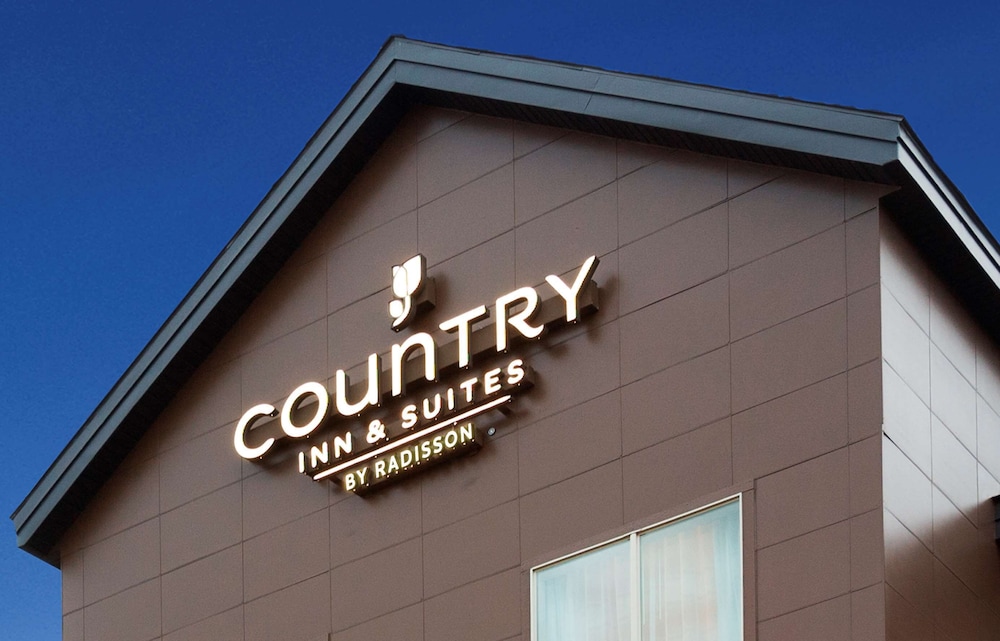 country inn and suites by radisson monterey beachfront marina ca