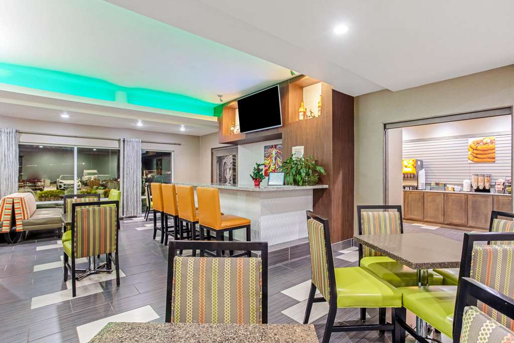 la quinta inn and suites by wyndham paducah