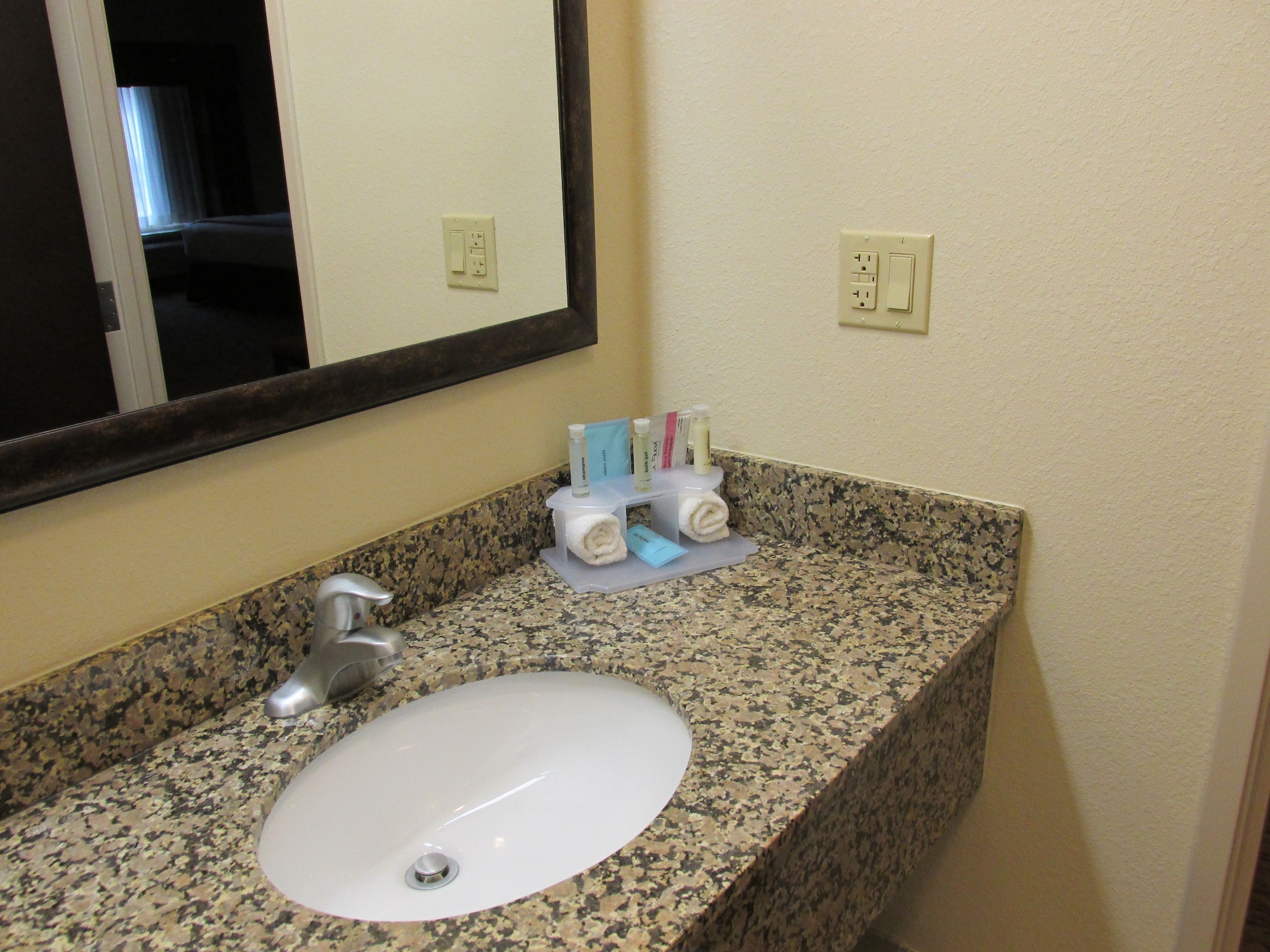 holiday inn express and suites wheeling by ihg