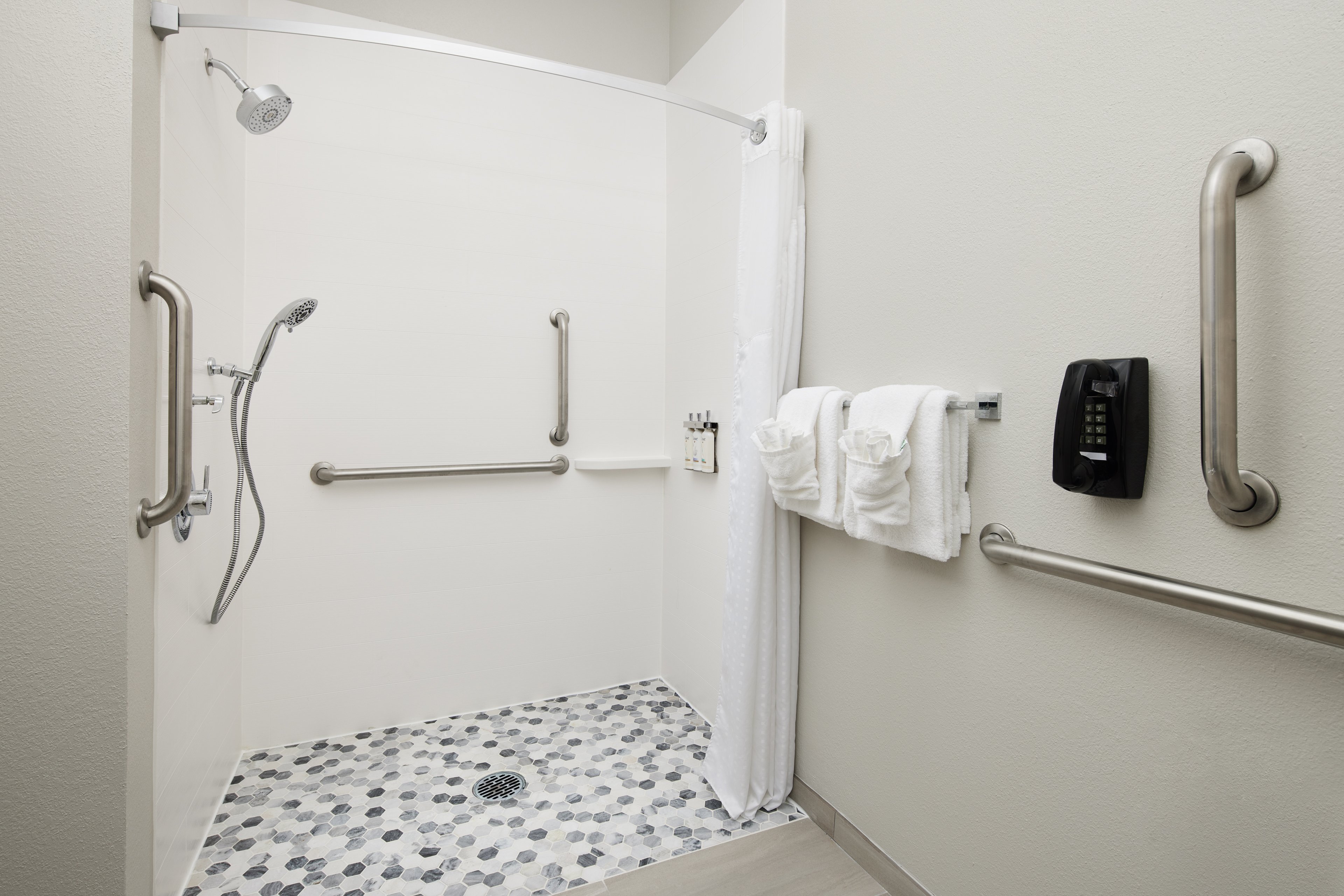 holiday inn express and suites wheeling by ihg
